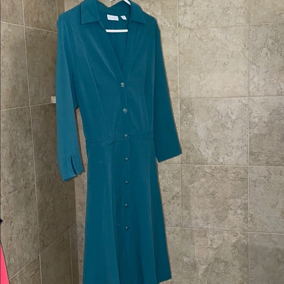 New York & Company “Stretch” teal color dress - Picture 1 of 2